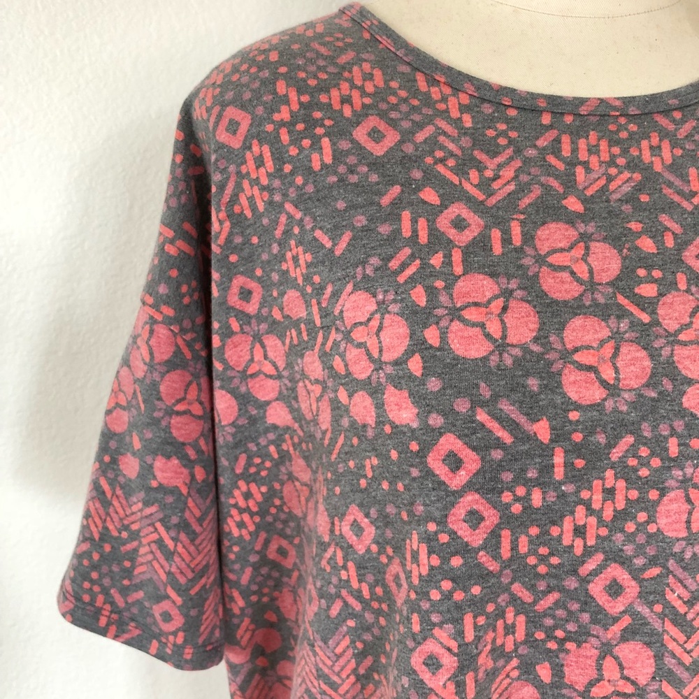 LULAROE IRMA TUNIC XXS